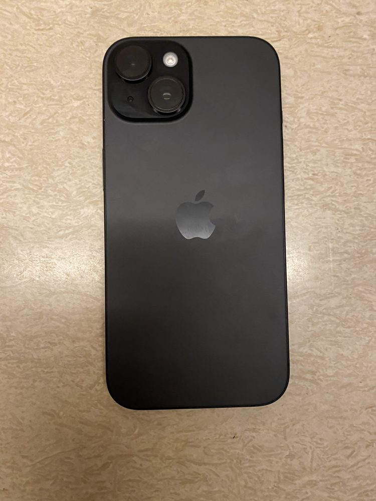 iPhone 15 128GB